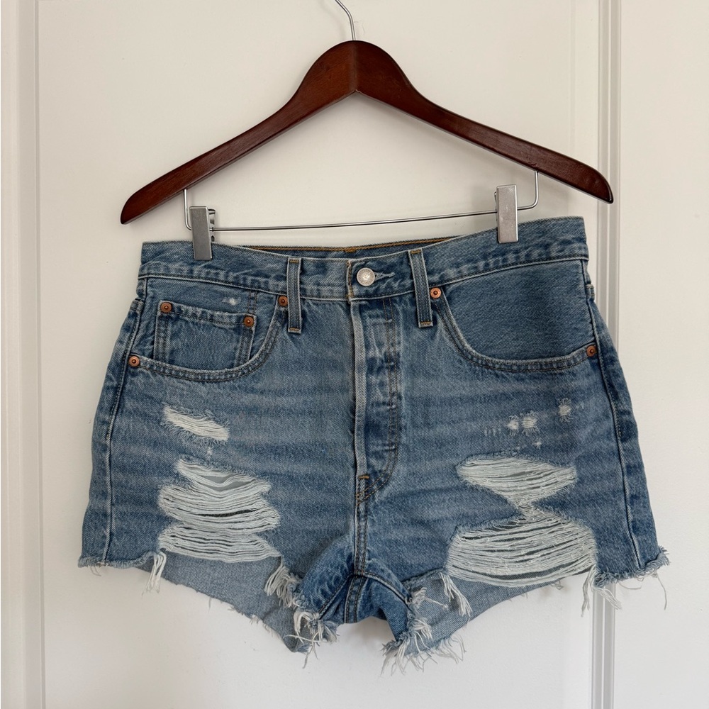 NEW Levi's Blue Distressed Jean Shorts W30